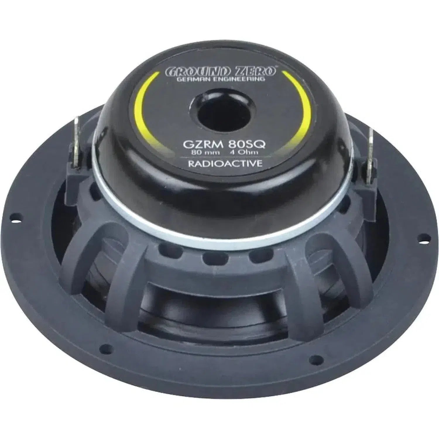 Un altavoz negro Ground Zero Radioactive SQ GZRM 80SQ de 3 para car audio con marco metálico visible, terminales y etiquetas RADIOACTIVE y German Engineering.