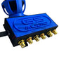 De GS Audio Bass Knob is een blauw/zwart apparaat met zes gouden aansluitingen, een zwarte kabel en een ES AC DIG-logo in reliëf, voor nauwkeurige geluidsregeling.