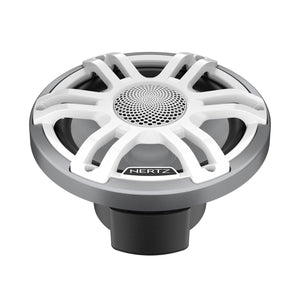 Hertz HMX 7.7 S-LD-SW.2 : haut-parleur audio pour voiture coaxial à 2 voies, doté dun cadre argenté, dune grille blanche, dun centre en maille et du logo Hertz sur la face avant.