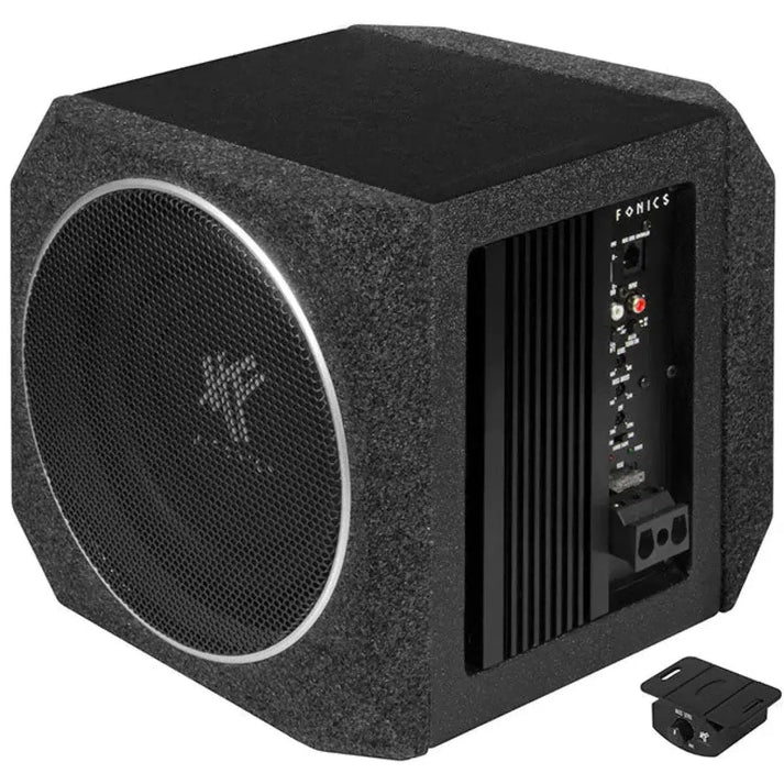 LHifonics Zeus ZX-82A è un subwoofer Aktiv-Gehäuses nero da 8 pollici con membrana passiva, griglia metallica, pannello di controllo laterale e un piccolo telecomando.
