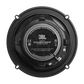Die Rückansicht des JBL STAGE3 68MF zeigt die Modelldetails, die Anschlussklemmen und die Befestigungslöcher; ein runder 165-mm-Autolautsprecher für erstklassigen Klang.