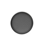 Una griglia rotonda per subwoofer JL Audio SGR-10TW3 vista dallalto, centrata su uno sfondo bianco.