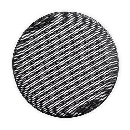 Un pannello rotondo a rete nera JL Audio SGRU-6, simile a un Subwoofer 6W3v3 Schutz, è mostrato dallalto su uno sfondo bianco.