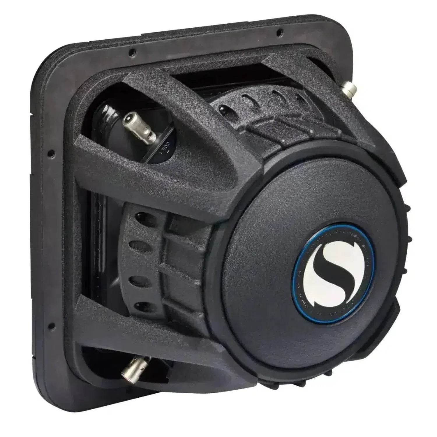 Un subwoofer nero Kicker Solo-Baric L7S152/L7S154 da 15 quadrato con logo S circolare, design robusto e ventilato e terminali metallici a vista.