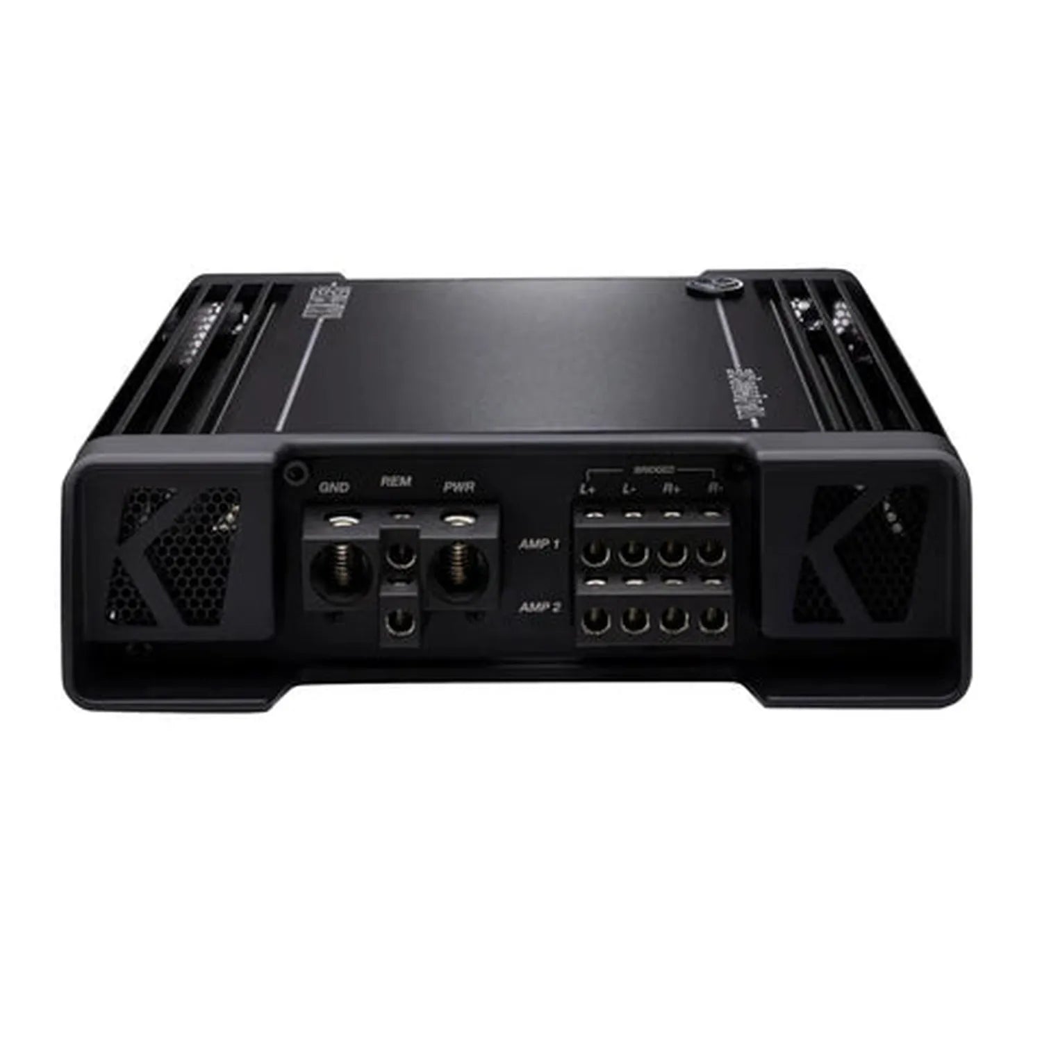 Een zwarte Kicker Warhorse Series 49WXA10004 4-kanaals car audio versterker, achteraanzicht, met 450W RMS vermogen en gelabelde luidsprekerkabelaansluitingen voor meervoudige aansluitingen.