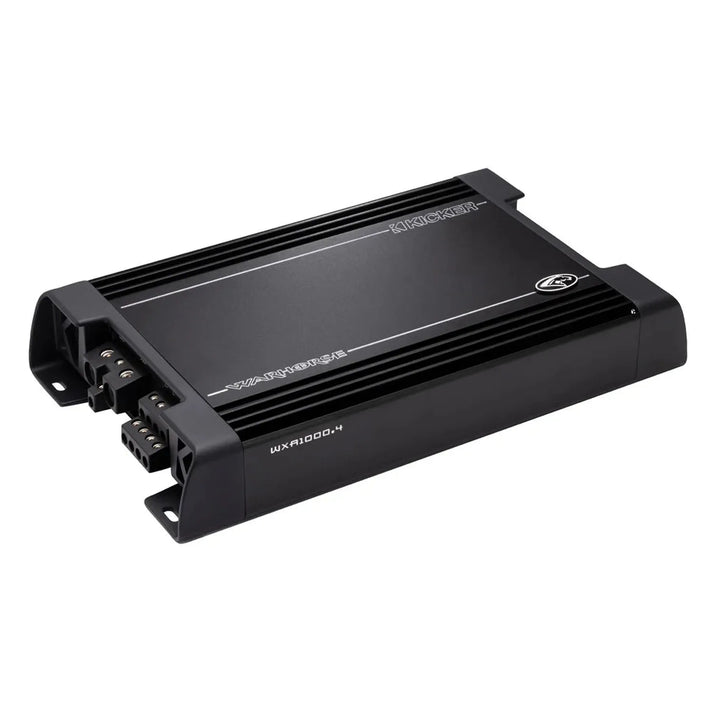 Een zwarte Kicker Warhorse Series 49WXA10004 car audio versterker met zilveren accenten en zichtbare kabelaansluitingen.