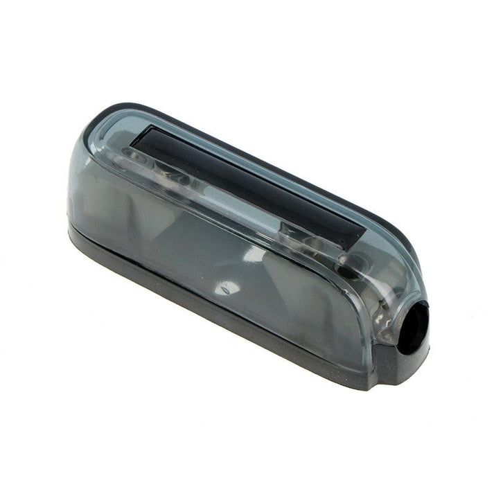 Een doorschijnende grijze vape pod met een zwart mondstuk, vergelijkbaar in grootte met de Masori 10mm²-20mm² Mini-ANL Spritzwassergeschützt, afgebeeld op een witte achtergrond.