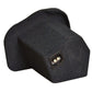 Il Masori G10-15 Audi A4 B9 Limousine è un subwoofer personalizzato da 10, nero e rivestito di moquette, con un design angolato e doppi terminali su un lato.