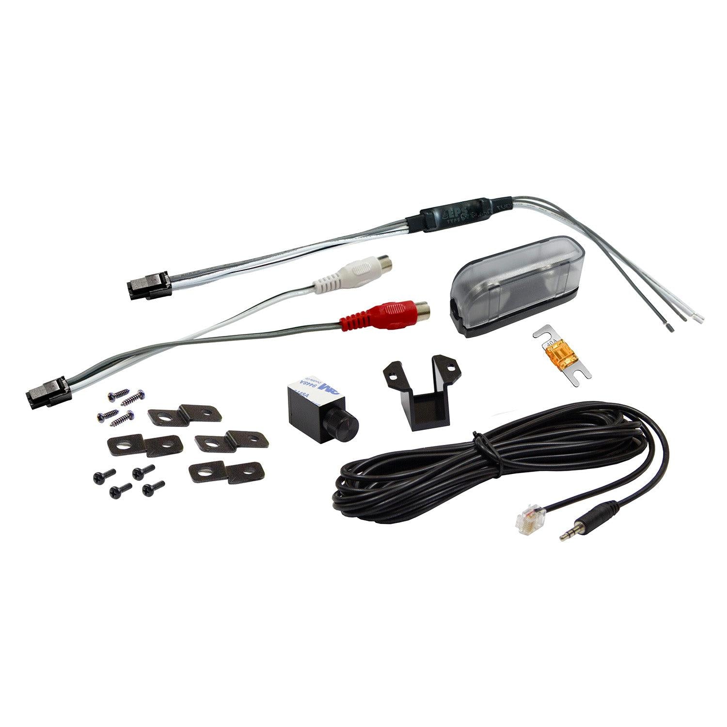 El kit de cámara de marcha atrás para coche Musway NX400.1 incluye la cámara, los accesorios de montaje, los conectores y los cables RCA con tecnología «Interference Free Tech», todo ello presentado sobre un fondo blanco.