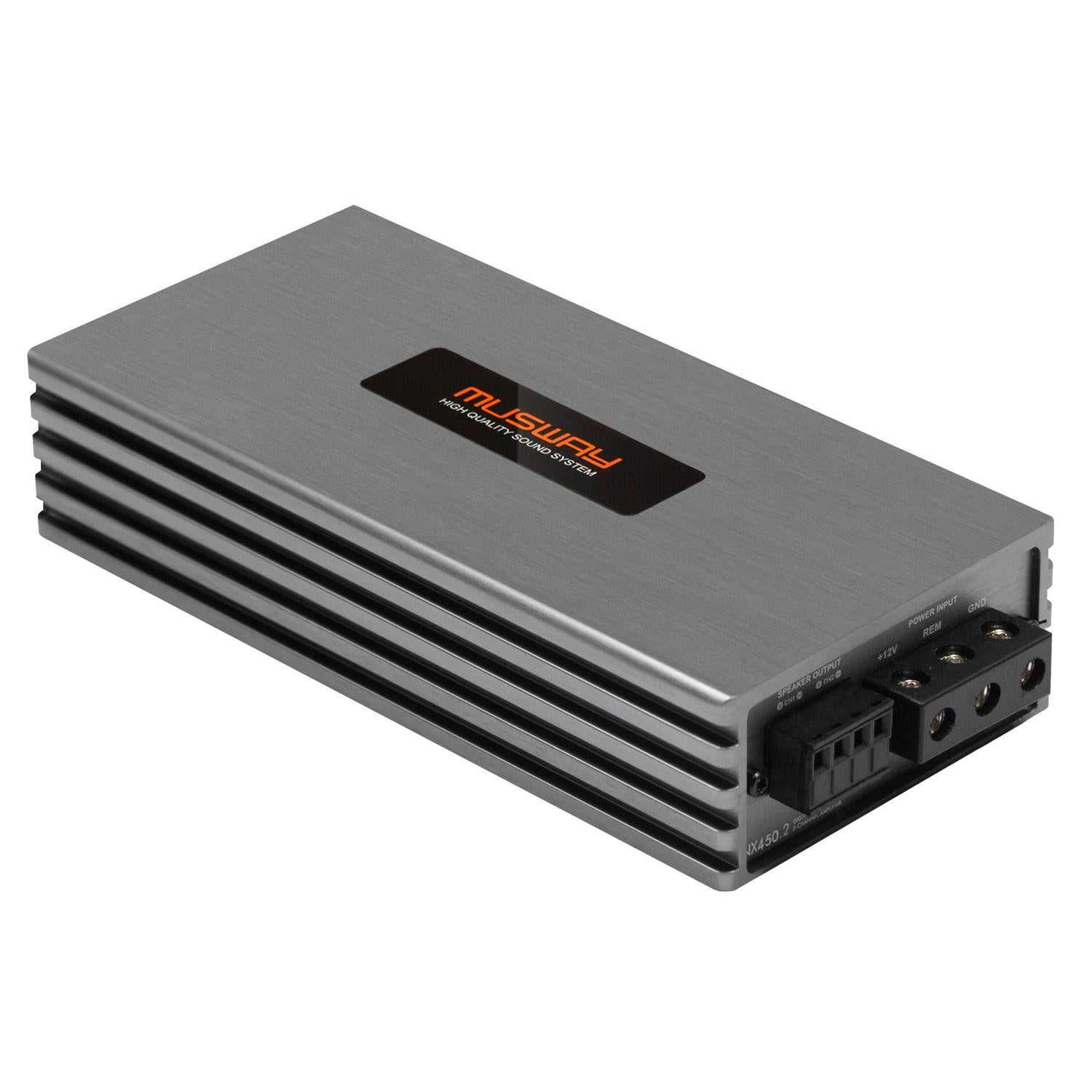 Il Musway NX450.2 è un amplificatore a 2 canali di forma rettangolare, color argento, dotato di alette di raffreddamento nere, ingressi e uscite, nonché di una potenza RMS di 900 W per unamplificazione potente dei bassi.
