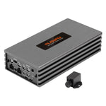 Amplificatore Musway NX700.3 a 3 canali, di forma rettangolare e color argento, con connettori, manopole e telecomando nero – con la scritta “Interference Free Technology” su sfondo bianco.