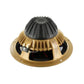 Un altoparlante Scanspeak Automotive Gold 16W/4538G05 con alette di raffreddamento è mostrato dal retro su sfondo bianco.