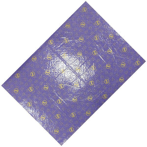 LSTP Biplast Wave 15 è una pellicola viola testurizzata con un motivo dorato ripetitivo e piccoli loghi disposti in diagonale.