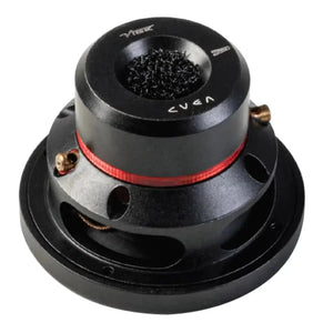 El Vibe Audio CVEN2.5SQM-V9 es un altavoz de medios de 3 pulgadas de color negro y rojo que se muestra por detrás, destacando su diseño circular y sus terminales.