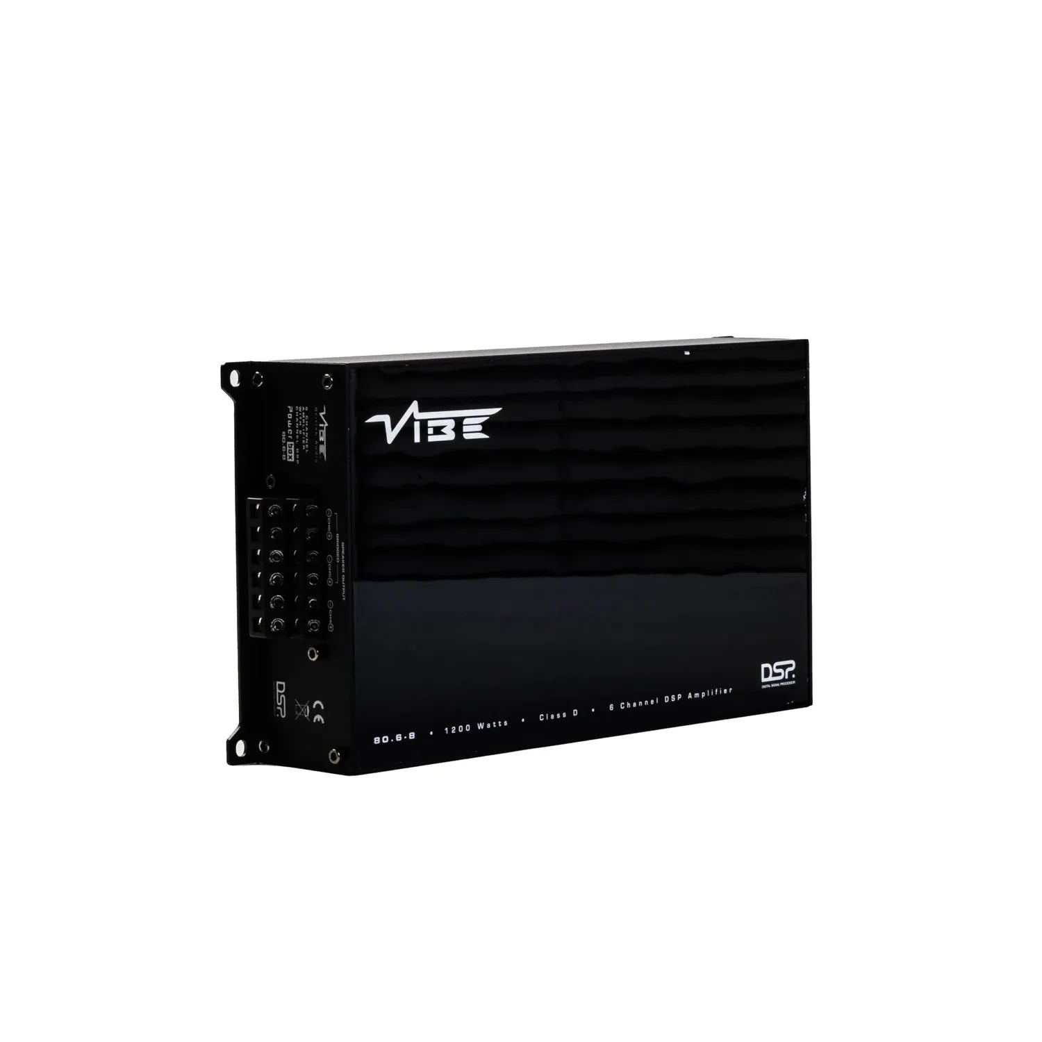 Amplificatore per auto Vibe Audio Powerbox 80.6-8DSP V5 di colore nero con porte etichettate e logo bianco, ideale per lo streaming musicale Bluetooth, su sfondo bianco.