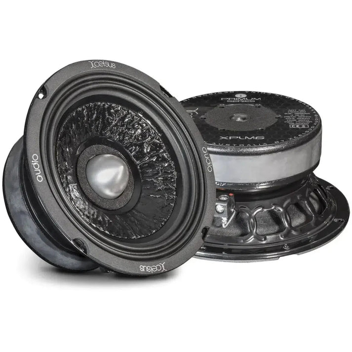 Dos altavoces Xcelsus Primum XPLM6-SQL negros de 5 para car audio: uno vertical muestra el cono, el otro tumbado muestra el imán trasero de 4 Ohm y las especificaciones.