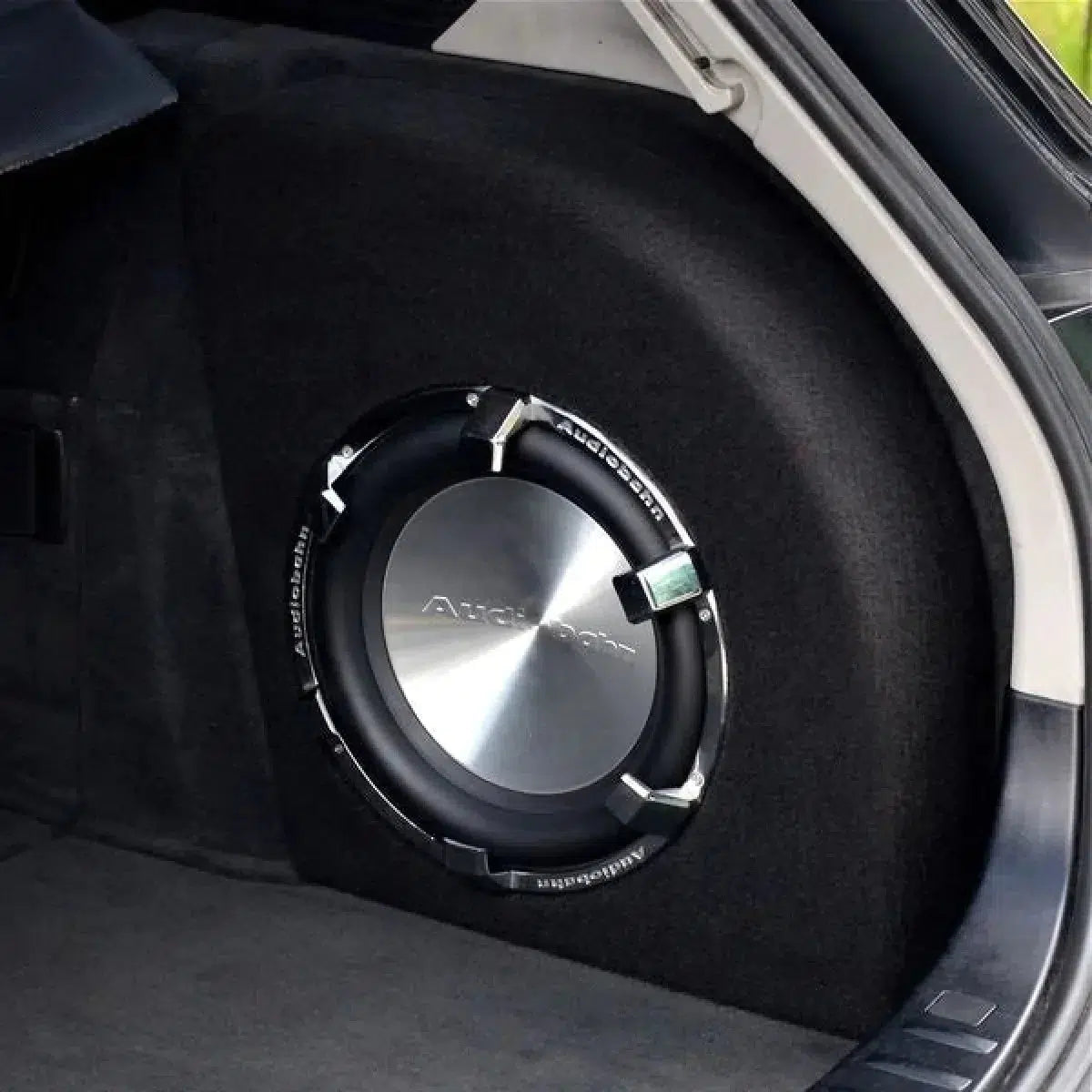 Masori-G10-15 BMW 3 E91 Touring-BMW-Subwoofer-Enclosure-Masori.de