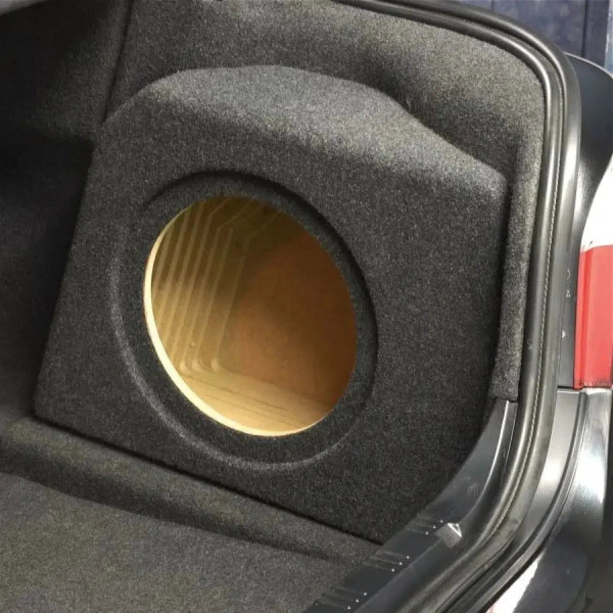 Masori-G10-17 BMW 5 E60 Sedan R-BMW-Subwoofer-Enclosure-Masori.de