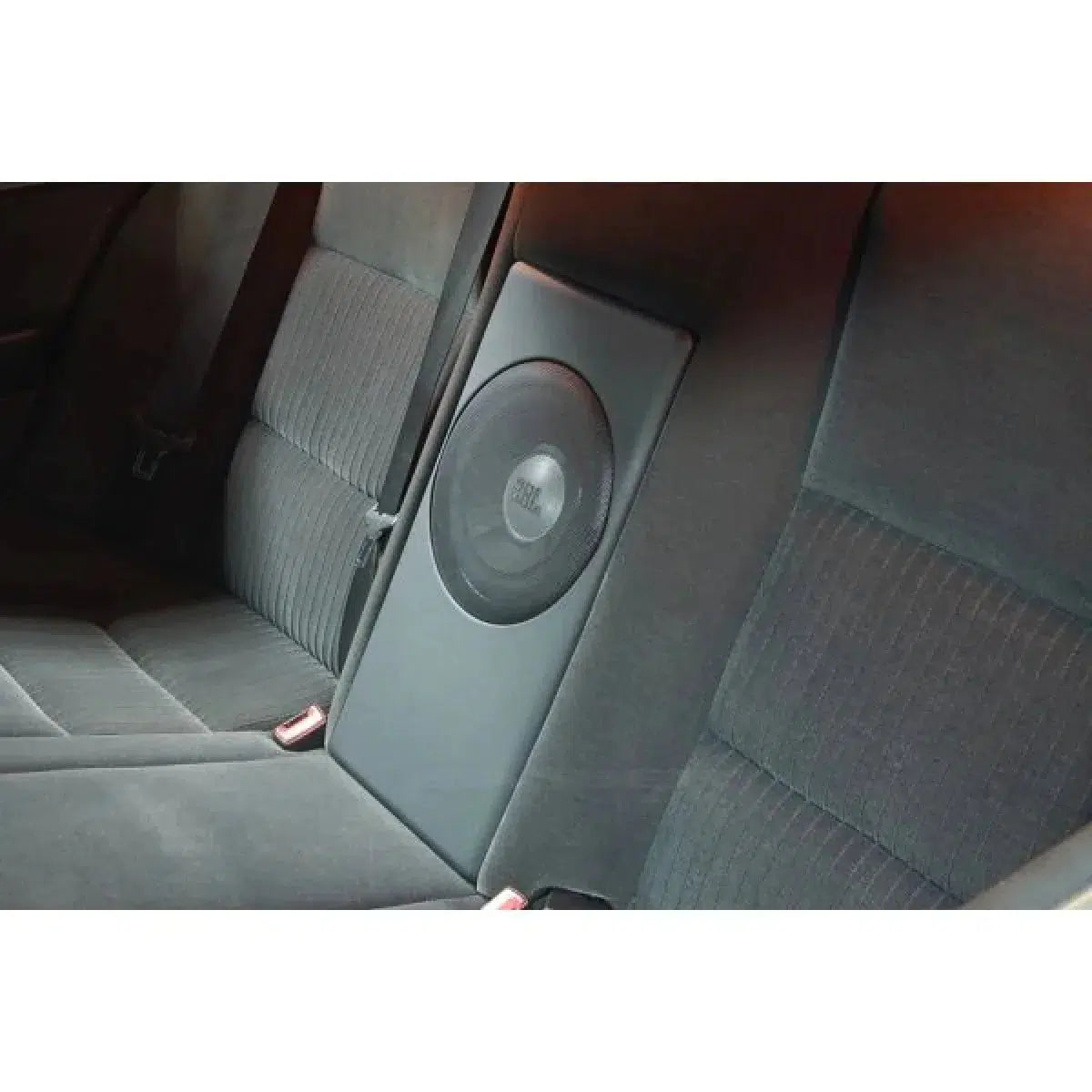 Masori-G8-8 BMW 5 E39 Sedan-BMW-Subwoofer-Enclosure-Masori.de