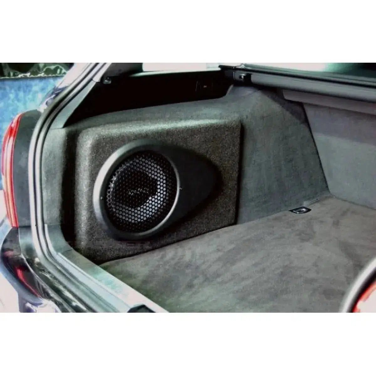 Masori-G10-15 Audi A4 B5 Avant-Audi-Subwoofer-Enclosure-Masori.de