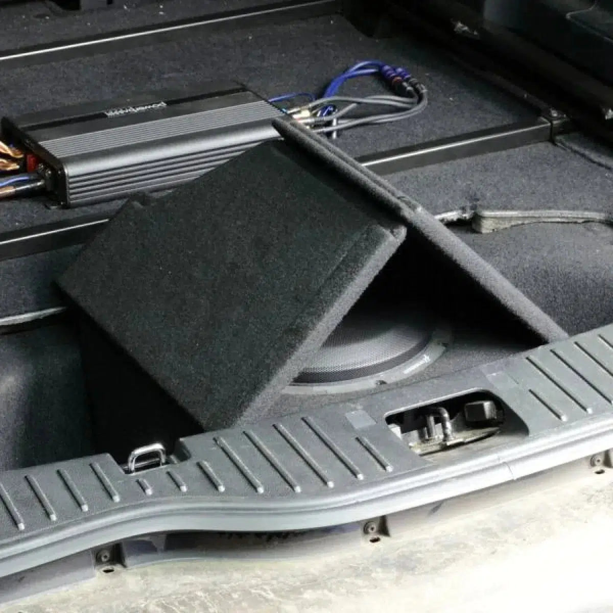 Masori-G10-15 Ford S-Max FL-Ford-Subwoofer-Enclosure-Masori.de