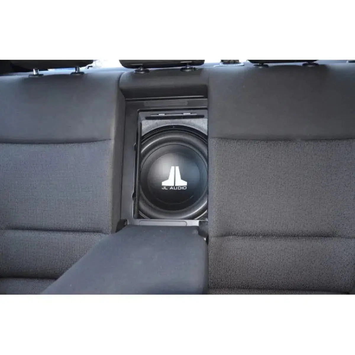 Masori-G12-30 BMW 3 E90 E92-BMW-Subwoofer-Enclosure-Masori.de