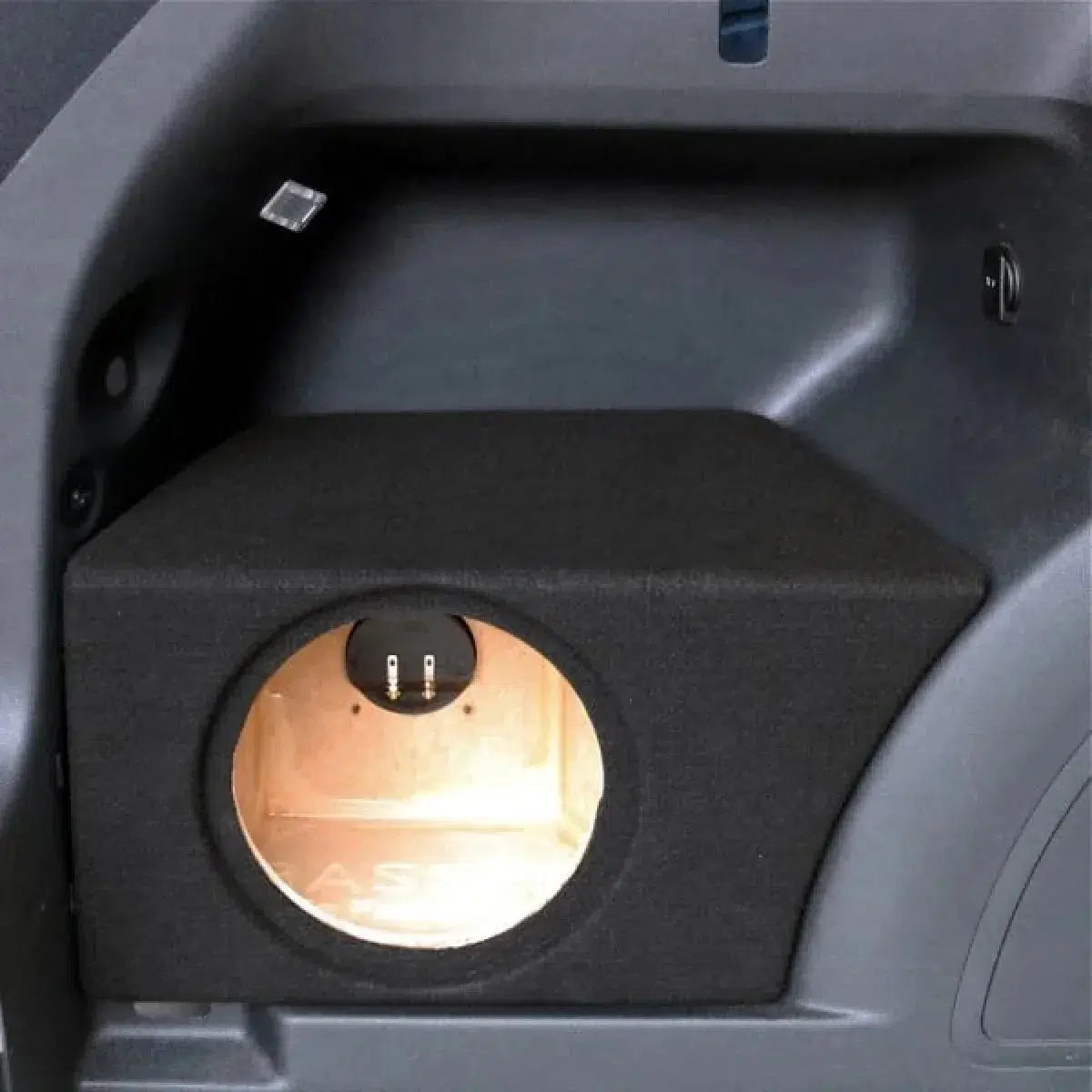 Masori-G8-8 Skoda Fabia 2 Estate-Skoda-Subwoofer-Enclosure-Masori.de