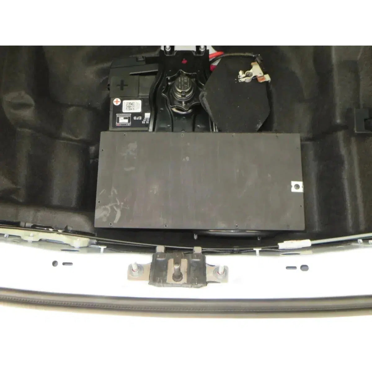 ARC Audio-Box Audi ARC8 A4 B9-Subwoofer-Audi-Masori.de