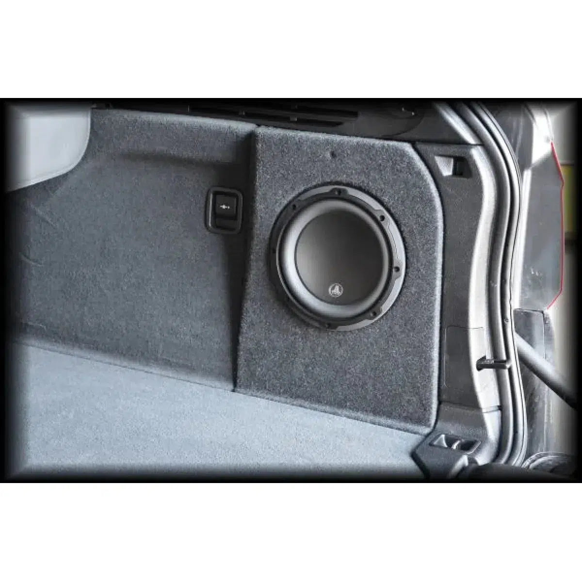 Masori-G8-8 BMW X5 F15-BMW-Subwoofer-Enclosure-Masori.de